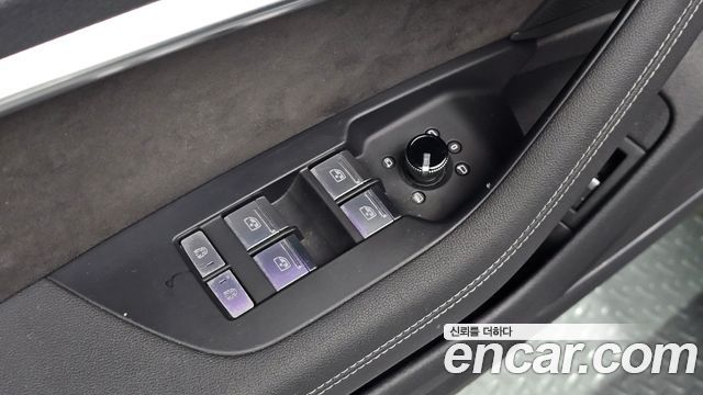 Audi A7 2020 — photo 33