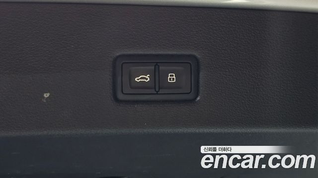 Audi A7 2020 — photo 37