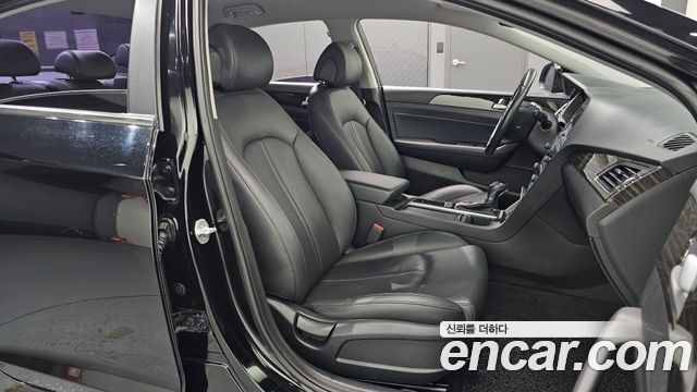 Hyundai Sonata 2016 — photo 12