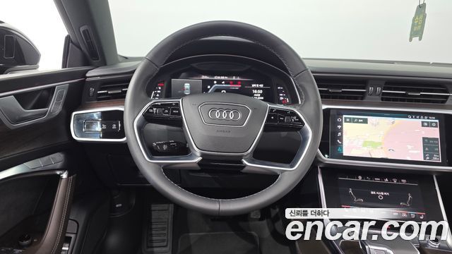 Audi A7 2022 — photo 20