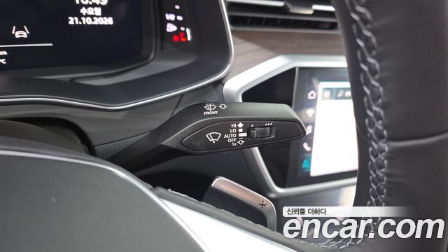 Audi A7 2022 — photo 28
