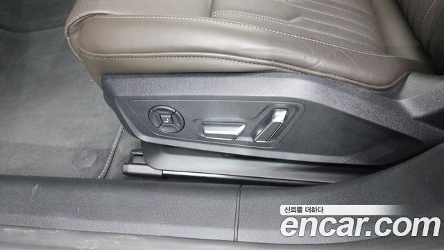 Audi A7 2022 — photo 31