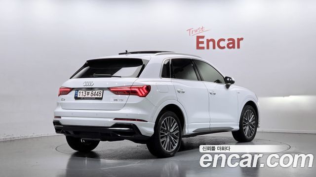 Audi Q3 2022 — photo 2