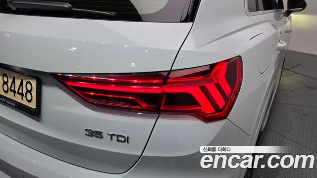 Audi Q3 2022 — photo 9