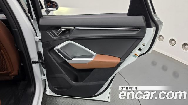 Audi Q3 2022 — photo 15