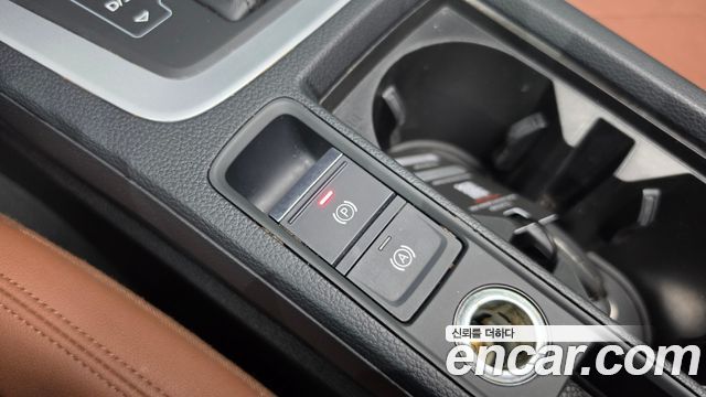 Audi Q3 2022 — photo 27