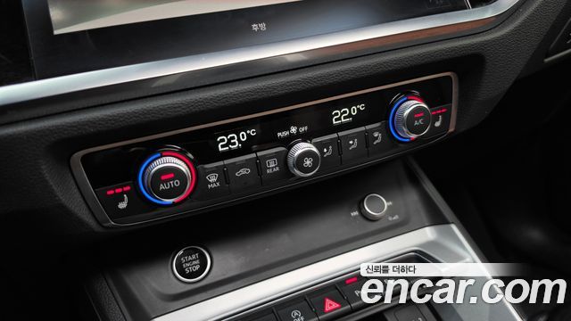 Audi Q3 2022 — photo 28