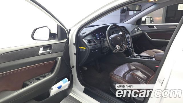 Hyundai Sonata 2017 — photo 13
