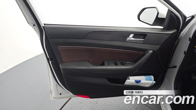 Hyundai Sonata 2017 — photo 14