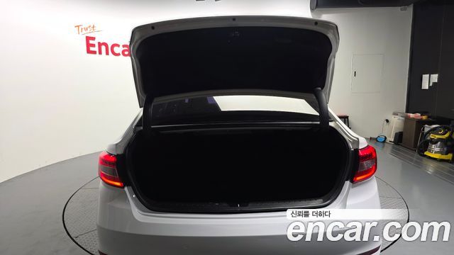 Hyundai Sonata 2017 — photo 32
