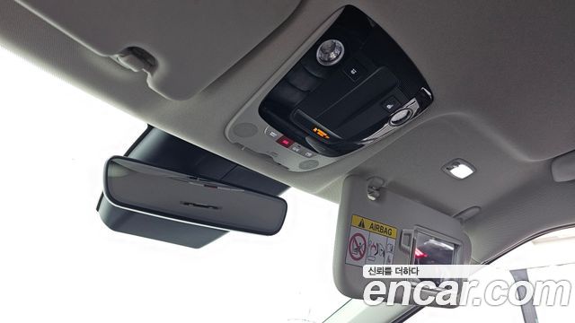 Kia EV6 2023 — photo 17