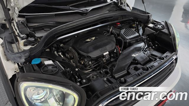 Mini Countryman 2018 — photo 6