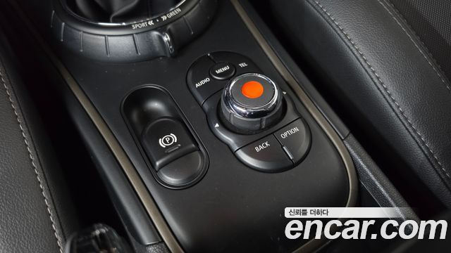 Mini Countryman 2018 — photo 18