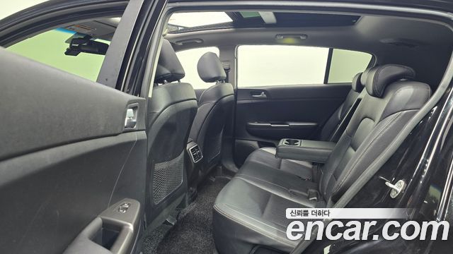 Kia Sportage 2016 — photo 12