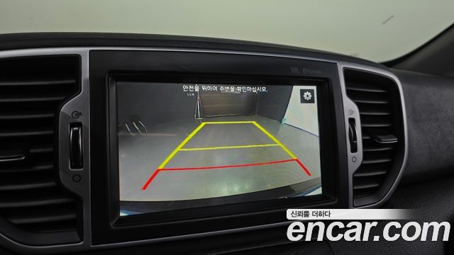 Kia Sportage 2016 — photo 16