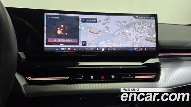 BMW 5-Series 2024 — photo 18