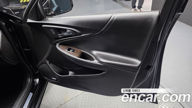 Chevrolet Korea Malibu 2017 — photo 14