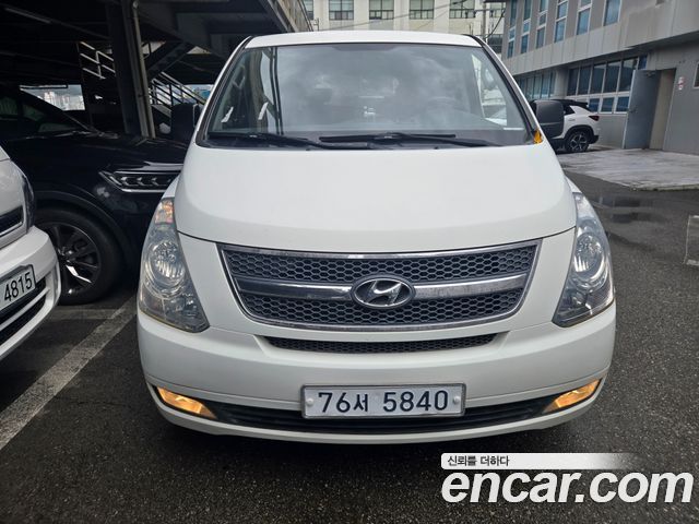 Hyundai Starex 2012 — photo 2