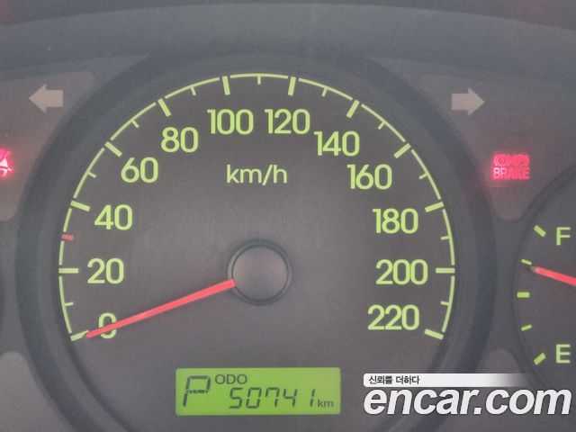 Hyundai Starex 2012 — photo 8
