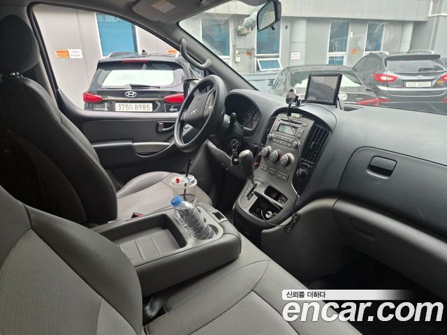 Hyundai Starex 2012 — photo 19