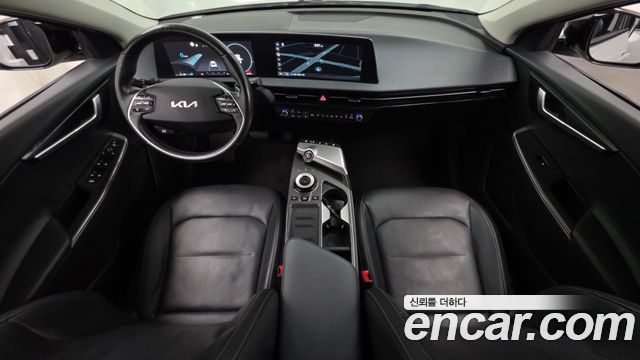 Kia EV6 2023 — photo 10