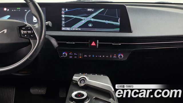 Kia EV6 2023 — photo 20
