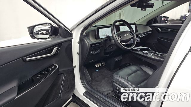Kia EV6 2022 — photo 13