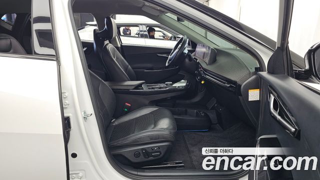 Kia EV6 2022 — photo 17