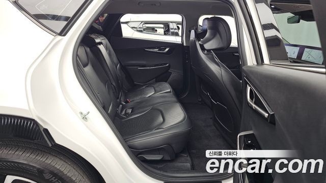 Kia EV6 2022 — photo 18