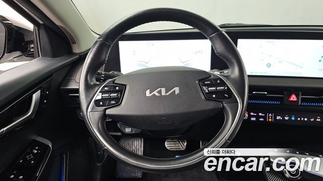 Kia EV6 2022 — photo 19
