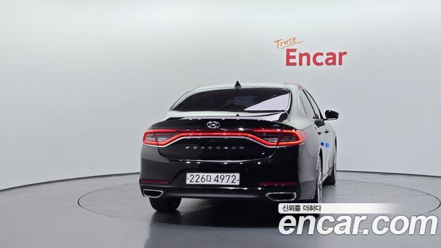 Hyundai Grandeur 2017 — photo 4