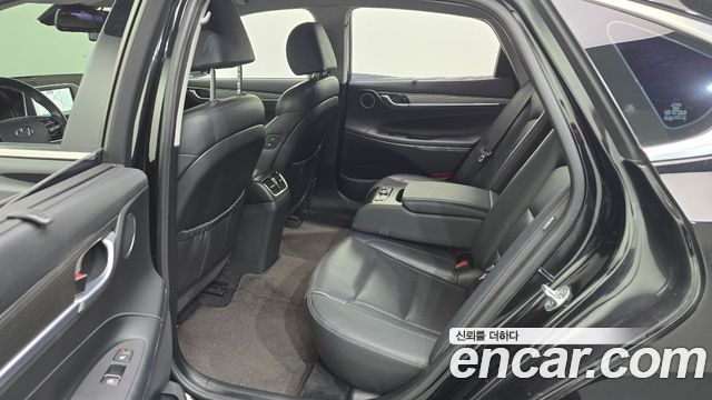 Hyundai Grandeur 2017 — photo 11
