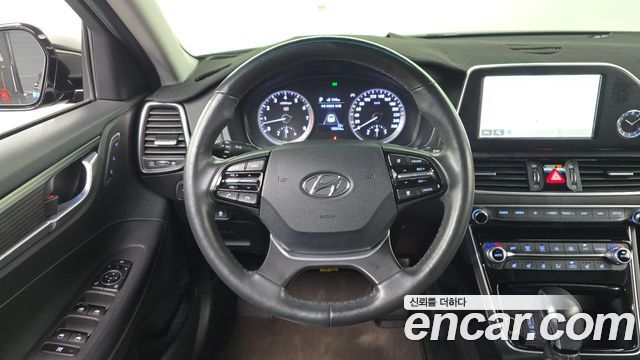 Hyundai Grandeur 2017 — photo 13