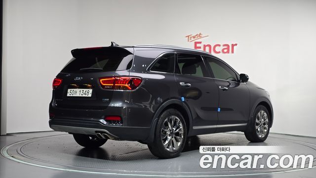 Kia Sorento 2018 — photo 2