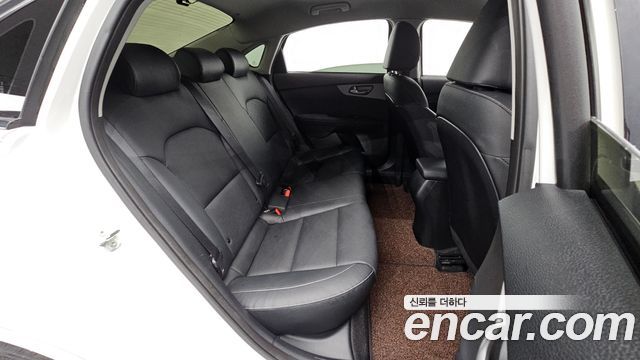 Kia K3 2019 — photo 18