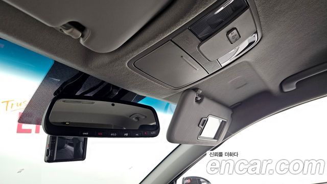 Kia K3 2019 — photo 28