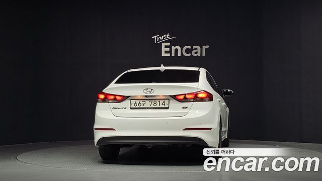 Hyundai AVANTE 2016 — photo 4