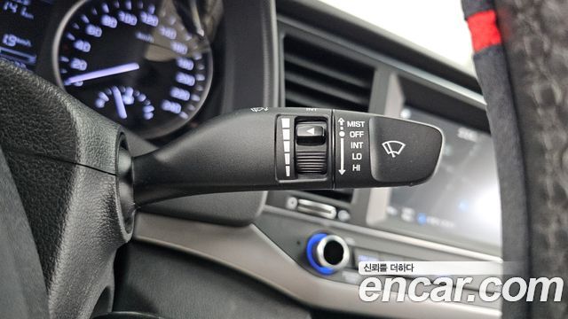 Hyundai AVANTE 2016 — photo 30