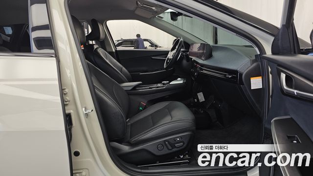 Kia EV6 2022 — photo 17