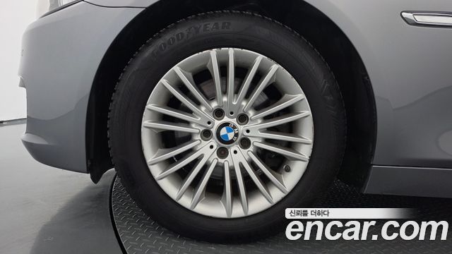 BMW 5-Series 2014 — photo 5