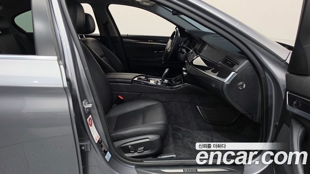 BMW 5-Series 2014 — photo 11