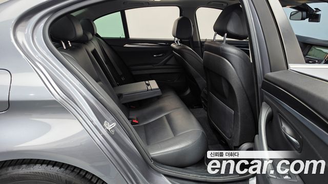 BMW 5-Series 2014 — photo 12