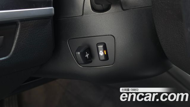 BMW 5-Series 2014 — photo 14