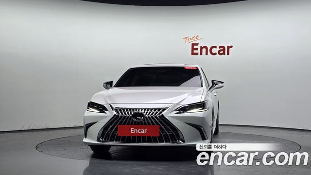 Lexus ES 2026 — photo 3