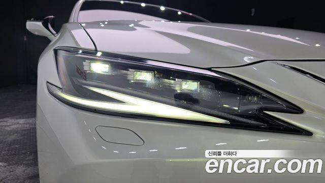 Lexus ES 2026 — photo 8