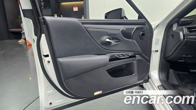 Lexus ES 2026 — photo 14