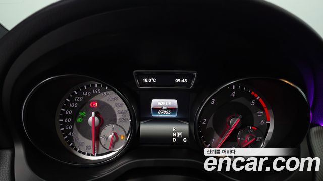 Mercedes-Benz CLA-Class 2016 — photo 11