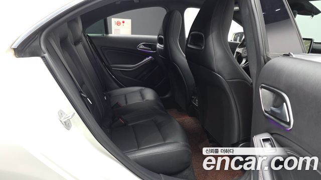 Mercedes-Benz CLA-Class 2016 — photo 18