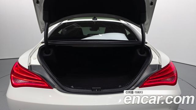 Mercedes-Benz CLA-Class 2016 — photo 26