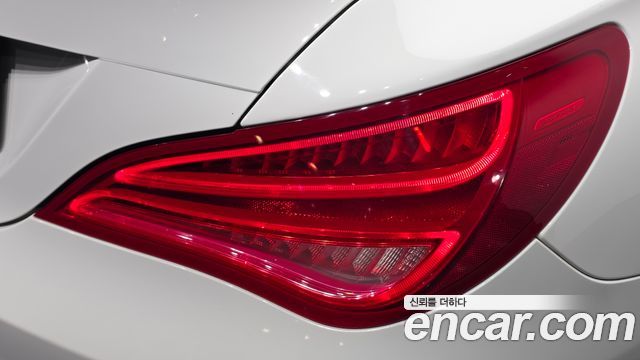 Mercedes-Benz CLA-Class 2016 — photo 9